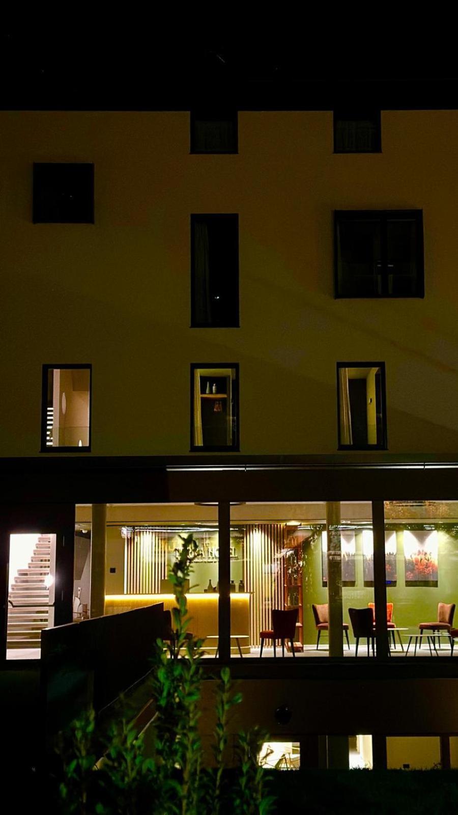 Terra Hotel Boutique Tirano Dış mekan fotoğraf